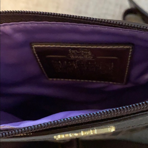 Coach crossbody purse - Picture 4 of 6